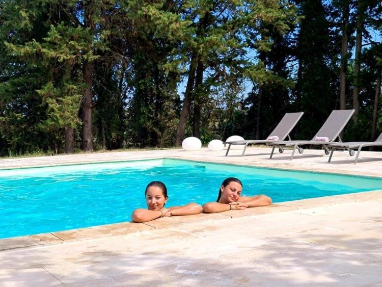 Ch Chevalier, Domaine De La Serre Saint-Thibery ภายนอก รูปภาพ